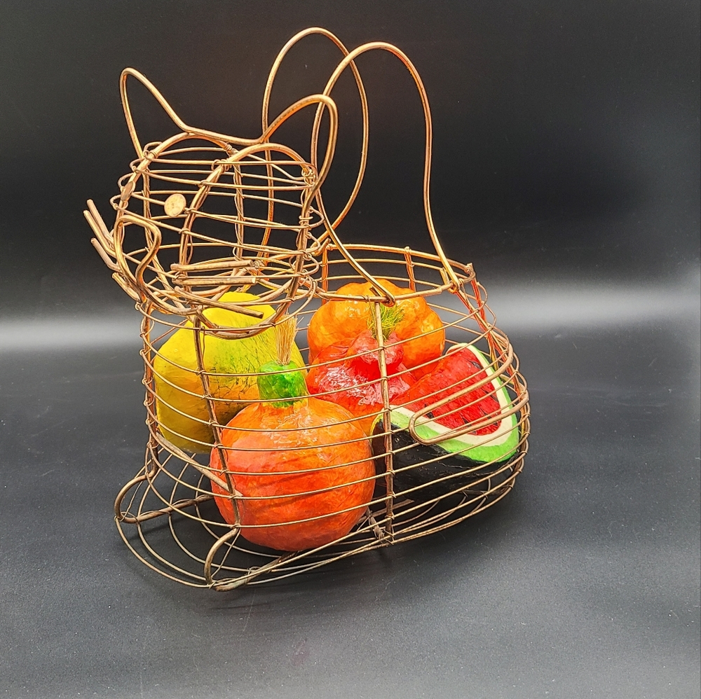 Vintage Copper Metal Wire Cat Shape Egg Basket French Country Decor Farm House